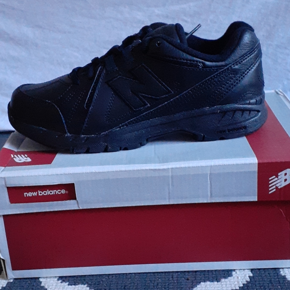 New balance shoe kids